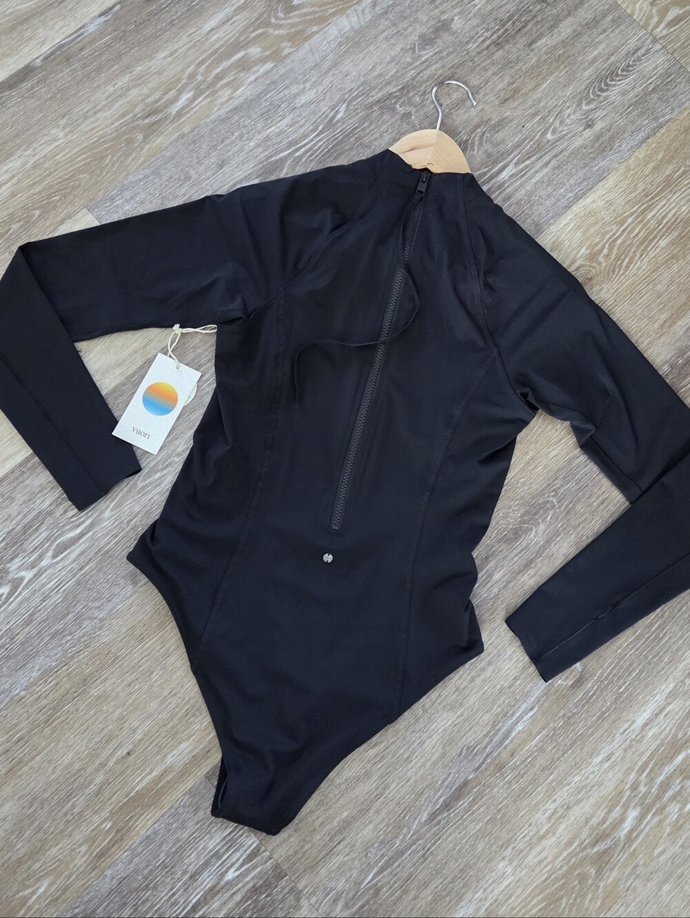 Vuori Long-Sleeve Crush Paddle Suit One Piece Swimsuit Bikini NWT HTF Athletic - Picture 11 of 14